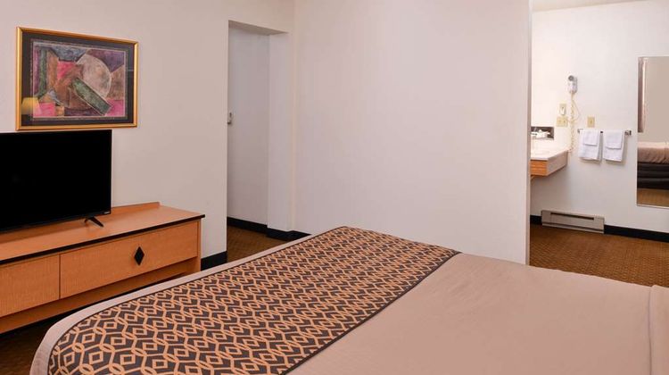 Americas Best Value Inn Suite