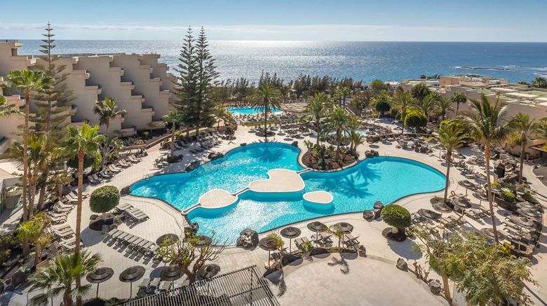 <b>Barcelo Lanzarote Active Resort Pool</b>. Images powered by <a href="https://iceportal.shijigroup.com/" title="IcePortal" target="_blank">IcePortal</a>.