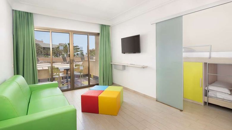 <b>Barcelo Lanzarote Active Resort Suite</b>. Images powered by <a href="https://iceportal.shijigroup.com/" title="IcePortal" target="_blank">IcePortal</a>.