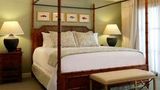 <b>Santa Barbara Inn Room</b>. Images powered by <a href="https://iceportal.shijigroup.com/" title="IcePortal" target="_blank">IcePortal</a>.