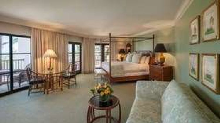 Santa Barbara Inn Suite
