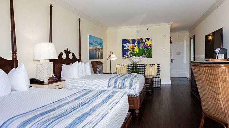 Inn at Pelican Bay Room