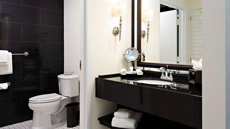 <b>Inn at Pelican Bay Room</b>. Images powered by <a href="https://iceportal.shijigroup.com/" title="IcePortal" target="_blank">IcePortal</a>.