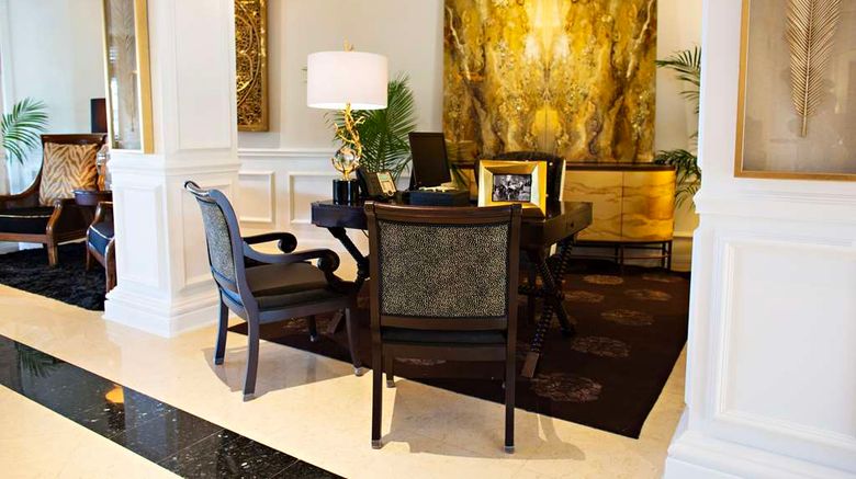 <b>Inn at Pelican Bay Lobby</b>. Images powered by <a href="https://iceportal.shijigroup.com/" title="IcePortal" target="_blank">IcePortal</a>.
