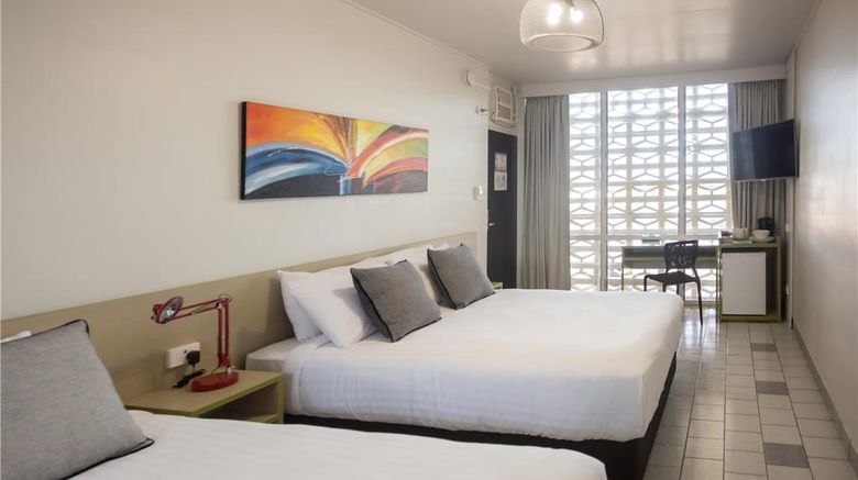 <b>Emerald Star, a Nightcap Hotel Room</b>. Images powered by <a href="https://iceportal.shijigroup.com/" title="IcePortal" target="_blank">IcePortal</a>.