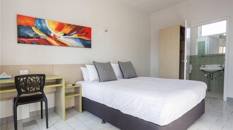 <b>Emerald Star, a Nightcap Hotel Room</b>. Images powered by <a href="https://iceportal.shijigroup.com/" title="IcePortal" target="_blank">IcePortal</a>.