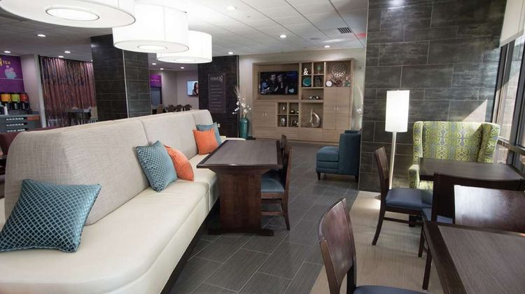 Home2 Suites by Hilton Tulsa Hills Lobby