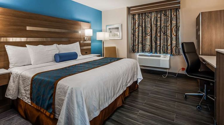 Best Western Plus Stadium Inn Room