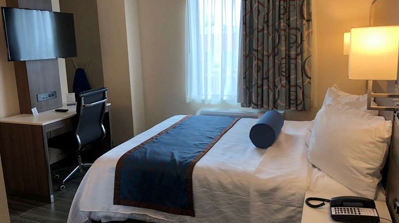 <b>Best Western Plus Stadium Inn Room</b>. Images powered by <a href="https://iceportal.shijigroup.com/" title="IcePortal" target="_blank">IcePortal</a>.