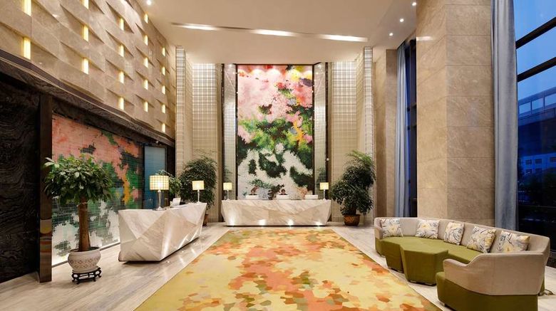 <b>Ramada Encore by Wyndham Wuhan Lobby</b>. Images powered by <a href="https://iceportal.shijigroup.com/" title="IcePortal" target="_blank">IcePortal</a>.