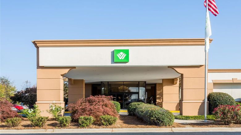 Wyndham Garden Greensboro Exterior. Images powered by <a href="https://iceportal.shijigroup.com" target="_blank" rel="noopener">Ice Portal</a>.