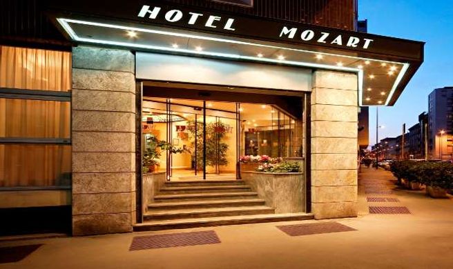Hotel Mozart Exterior