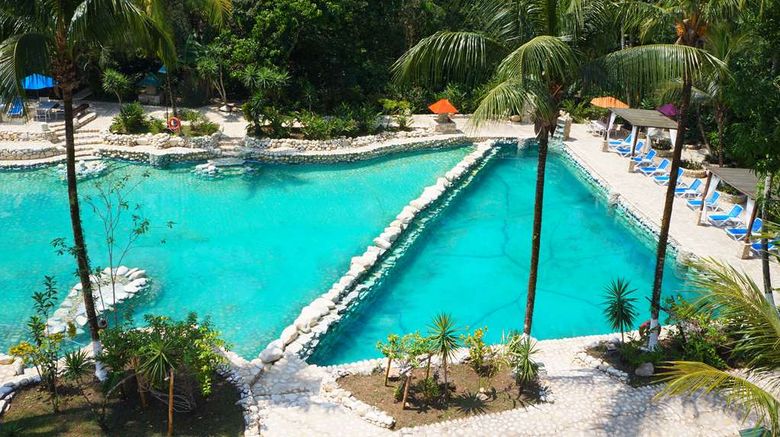 <b>Chan Kah Resort Village Pool</b>. Images powered by <a href="https://iceportal.shijigroup.com/" title="IcePortal" target="_blank">IcePortal</a>.