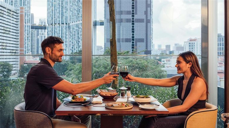 <b>Sofitel Singapore City Centre Restaurant</b>. Images powered by <a href="https://iceportal.shijigroup.com/" title="IcePortal" target="_blank">IcePortal</a>.