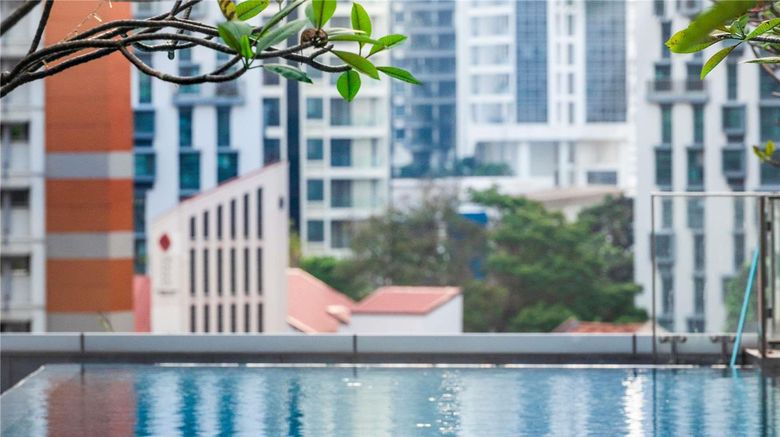 <b>Sofitel Singapore City Centre Pool</b>. Images powered by <a href="https://iceportal.shijigroup.com/" title="IcePortal" target="_blank">IcePortal</a>.