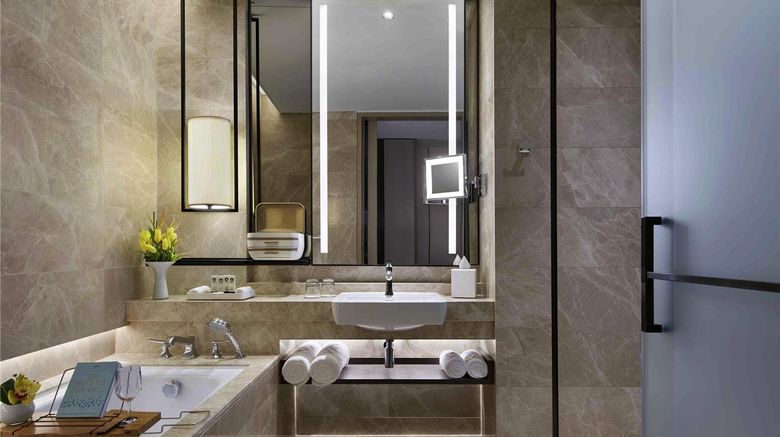 <b>Sofitel Singapore City Centre Room</b>. Images powered by <a href="https://iceportal.shijigroup.com/" title="IcePortal" target="_blank">IcePortal</a>.