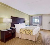 Baymont Inn & Sts Jacksonville Orange Pk Room