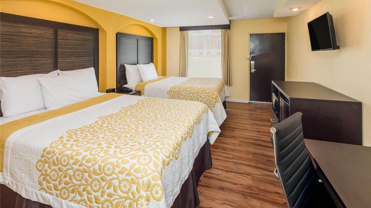 Days Inn Madison Room