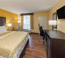 Days Inn Madison Room