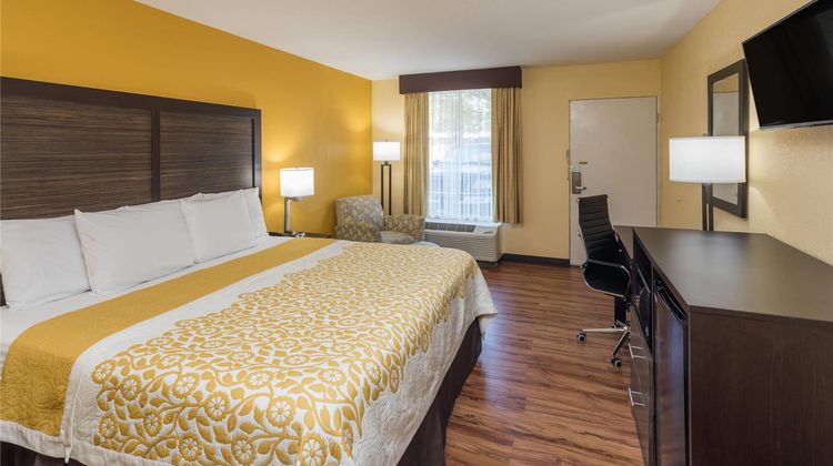 Days Inn Madison Room