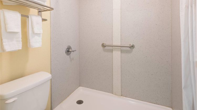 Days Inn Madison Room