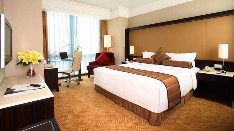 Howard Johnson Huaihai Hotel Shanghai Room