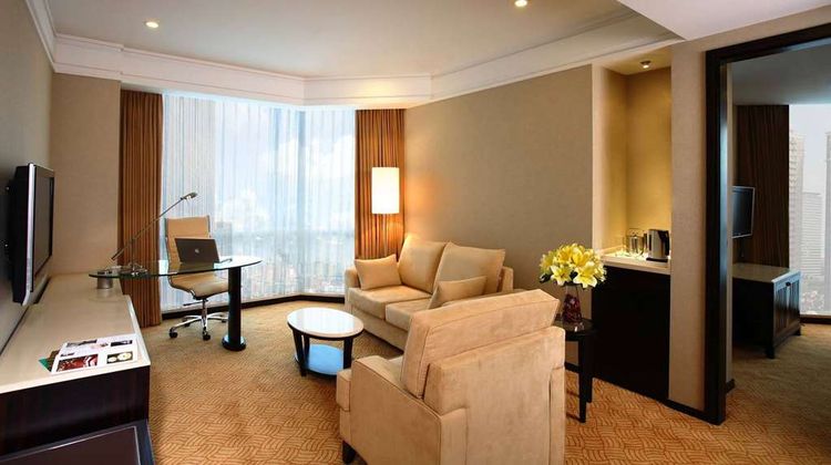 Howard Johnson Huaihai Hotel Shanghai Room