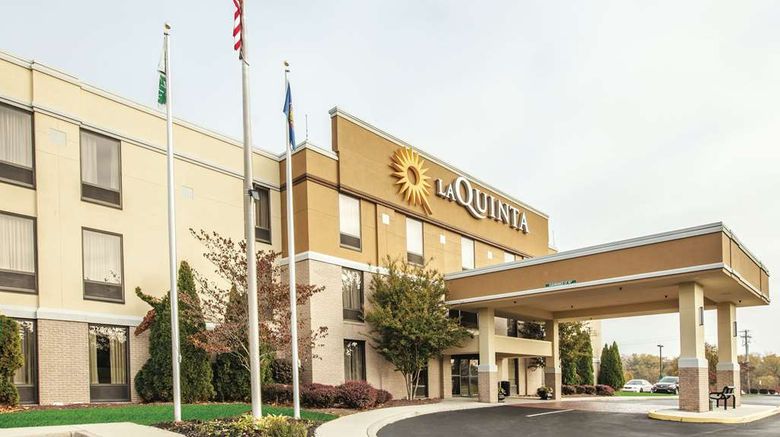 <b>La Quinta Inn & Suites Mechanicsburg Exterior</b>. Images powered by <a href="https://iceportal.shijigroup.com/" title="IcePortal" target="_blank">IcePortal</a>.