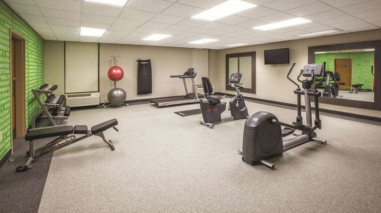 <b>La Quinta Inn & Suites Mechanicsburg Health</b>. Images powered by <a href="https://iceportal.shijigroup.com/" title="IcePortal" target="_blank">IcePortal</a>.