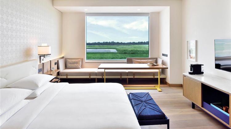 Andaz Delhi, by Hyatt Room