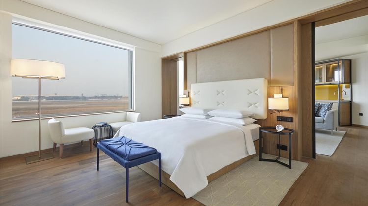 Andaz Delhi, by Hyatt Suite