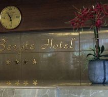 Le Beryte Hotel Lobby