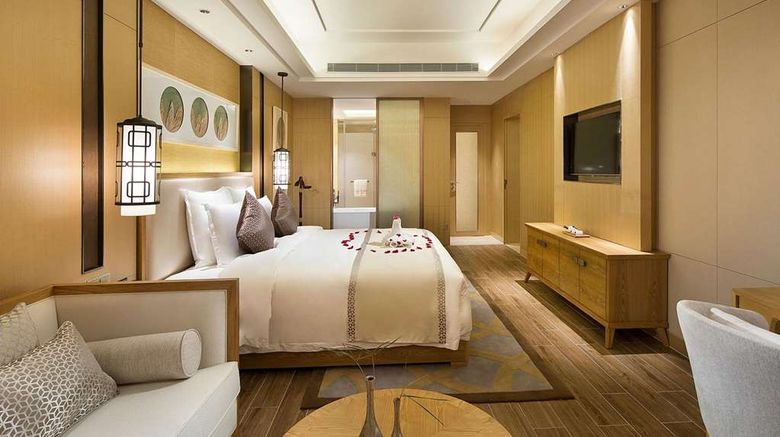 <b>Wyndham Grand Plaza Royale Wenchang Suite</b>. Images powered by <a href="https://iceportal.shijigroup.com/" title="IcePortal" target="_blank">IcePortal</a>.