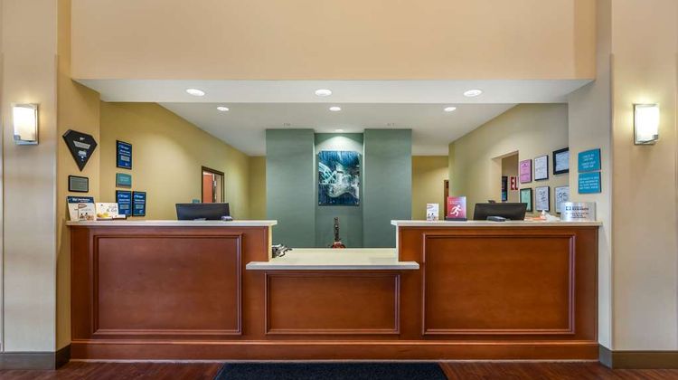 Best Western Plus-Muscle Shoals Lobby