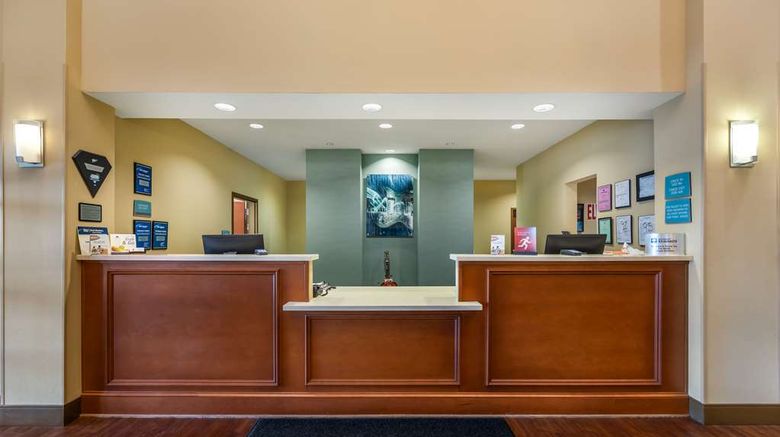 <b>Best Western Plus-Muscle Shoals Lobby</b>. Images powered by <a href="https://iceportal.shijigroup.com/" title="IcePortal" target="_blank">IcePortal</a>.