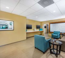 Best Western Plus-Muscle Shoals Lobby