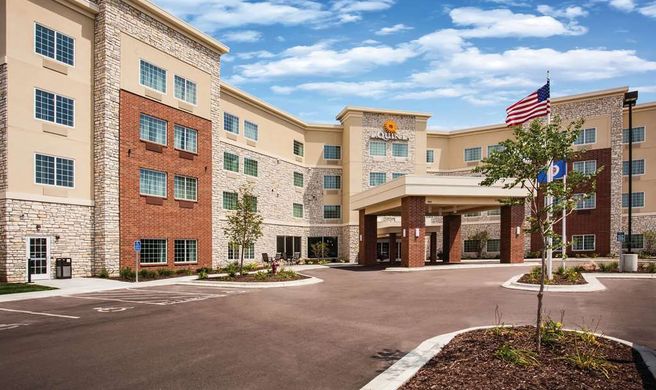 La Quinta Inn & Suites St. Paul Exterior