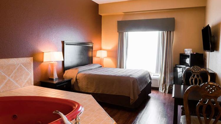 Americas Best Value Inn Griffin Suite