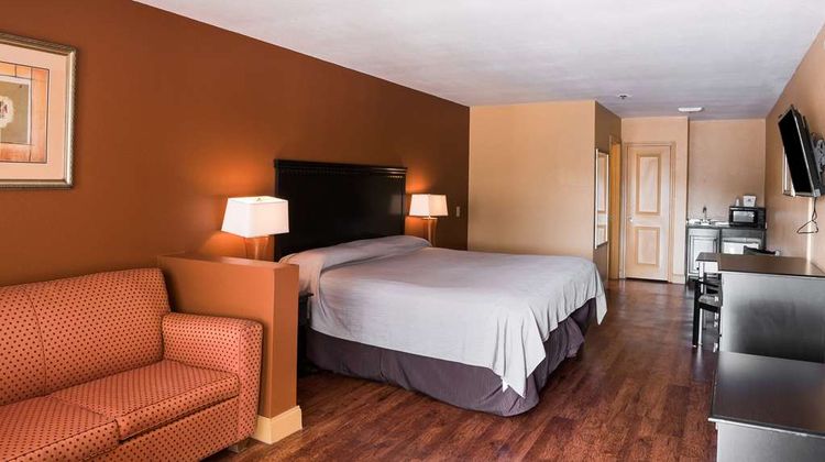 Americas Best Value Inn Griffin Suite