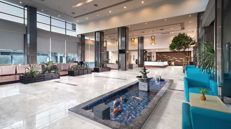 Best Western Plus Coco Palu Lobby