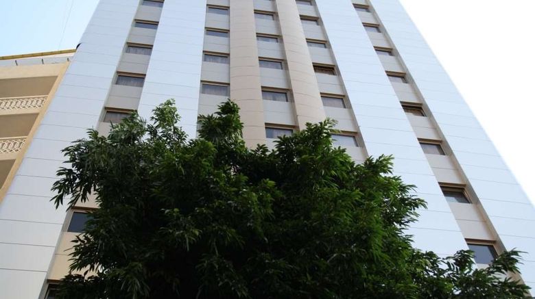 <b>Grand Hotel Exterior</b>. Images powered by <a href="https://iceportal.shijigroup.com/" title="IcePortal" target="_blank">IcePortal</a>.