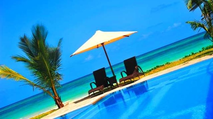 Lantana Galu Beach Hotel Pool