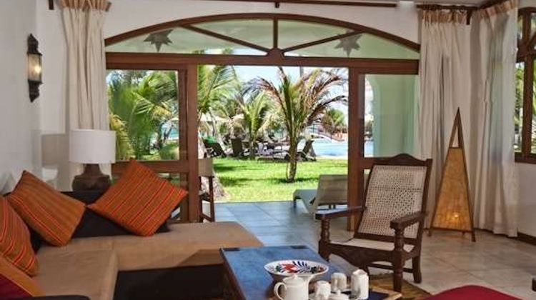 Lantana Galu Beach Hotel Suite