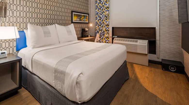 <b>GLo Best Western Brooklyn NYC Room</b>. Images powered by <a href="https://iceportal.shijigroup.com/" title="IcePortal" target="_blank">IcePortal</a>.
