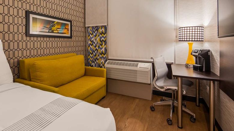 <b>GLo Best Western Brooklyn NYC Room</b>. Images powered by <a href="https://iceportal.shijigroup.com/" title="IcePortal" target="_blank">IcePortal</a>.