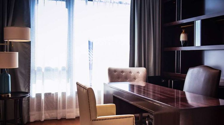 Wyndham Grand Xian Residence Room
