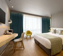 Wyndham Grand Athens Room