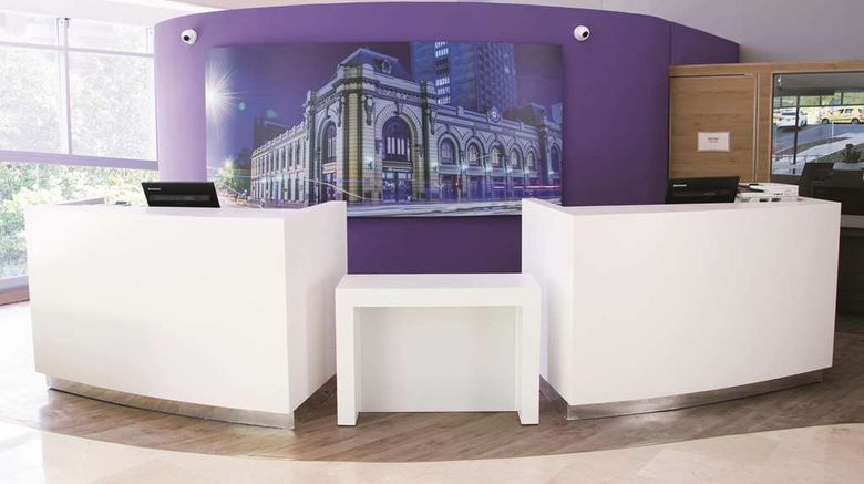 <b>La Quinta by Wyndham Medellin Lobby</b>. Images powered by <a href="https://iceportal.shijigroup.com/" title="IcePortal" target="_blank">IcePortal</a>.