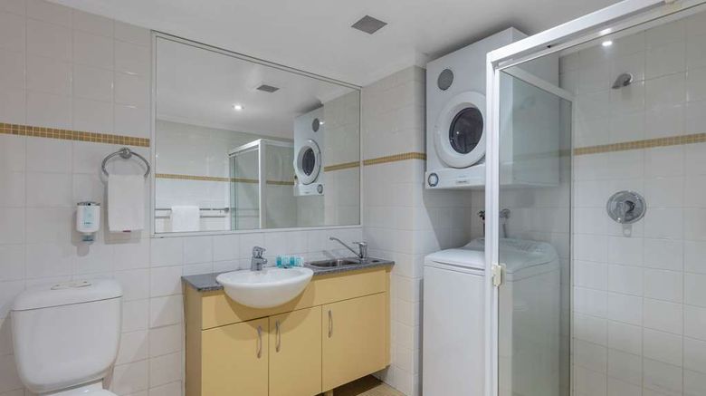 <b>Nesuto Chippendale Sydney Apt Hotel Room</b>. Images powered by <a href="https://iceportal.shijigroup.com/" title="IcePortal" target="_blank">IcePortal</a>.