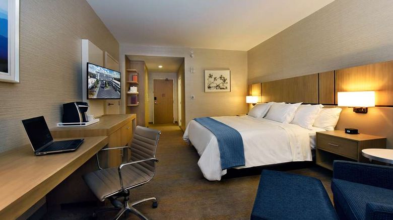 <b>JB Duke Hotel Room</b>. Images powered by <a href="https://iceportal.shijigroup.com/" title="IcePortal" target="_blank">IcePortal</a>.